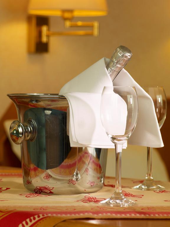 Hotel Loesch Pfaelzer Hof 로메르베르크 외부 사진
